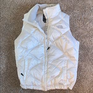 White north face vest